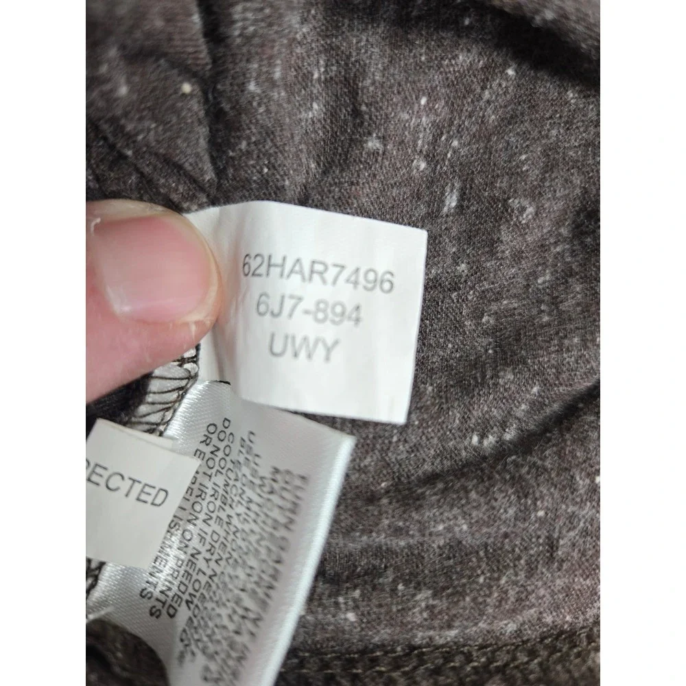 GIII Apparel Wyoming Cowboys V-Neck T-Shirt‎ Rhinestone Bucking Horse  Womens S - Picture 10 of 12